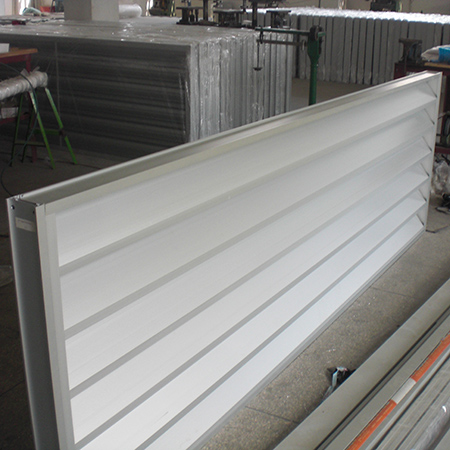 通風防雨百葉窗