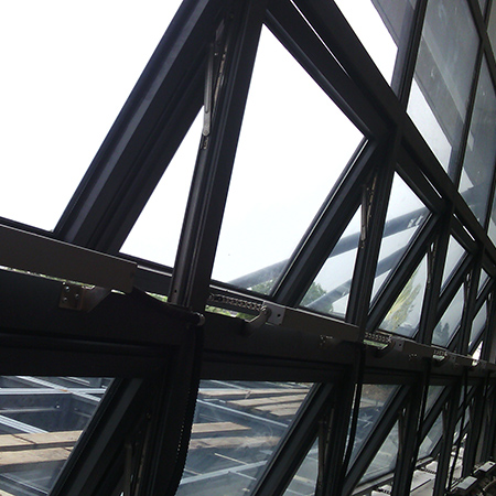 開窗器及控制系統